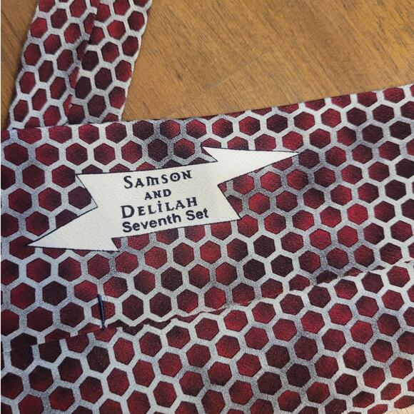 VTG 1996 Grateful Dead Silk Tie | Red Samson & Delilah 7th Set | 58” x 4” - Picture 6 of 11